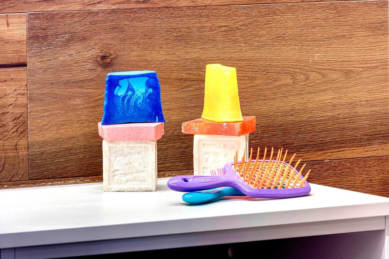 Pop Tower By Mamo Florencia
